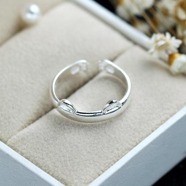 Mejor Pets Silver Cat Ear Ring